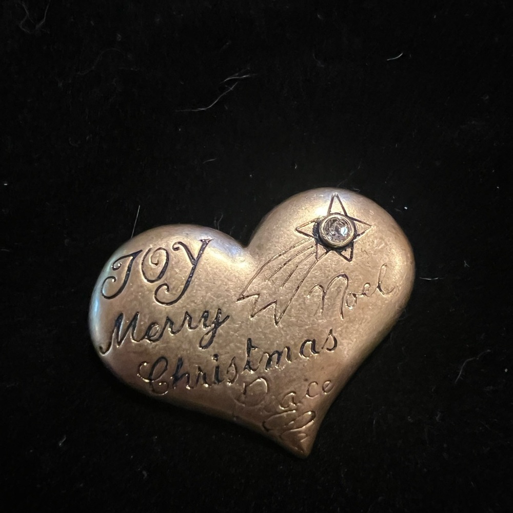 Danecraft Gold Heart Christmas Brooch - Picture 1 of 2